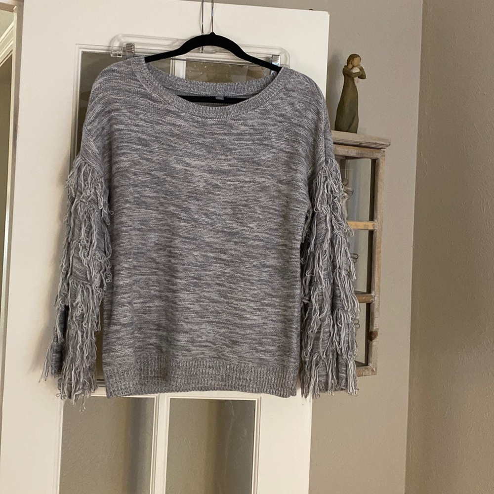 NY&co gray sweater size medium